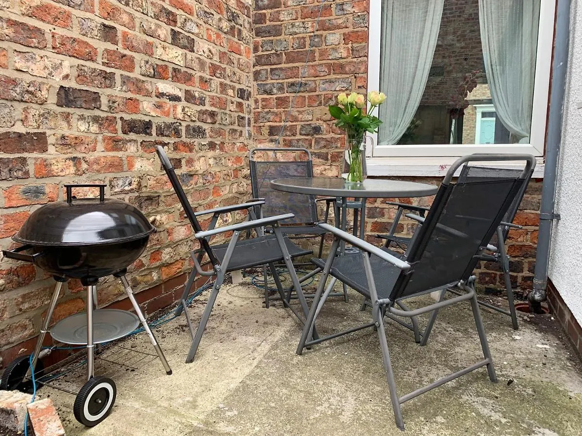 Park Crescent Lodge - Quaint Victorian Home With Free Parking York 0*,