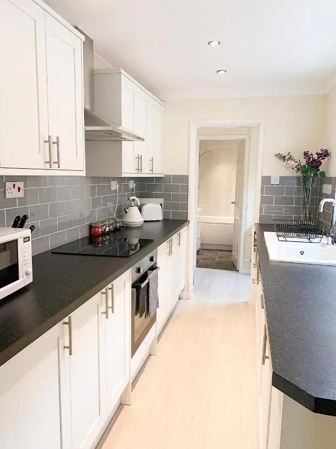 Park Crescent Lodge - Quaint Victorian Home With Free Parking York 0*,  United Kingdom