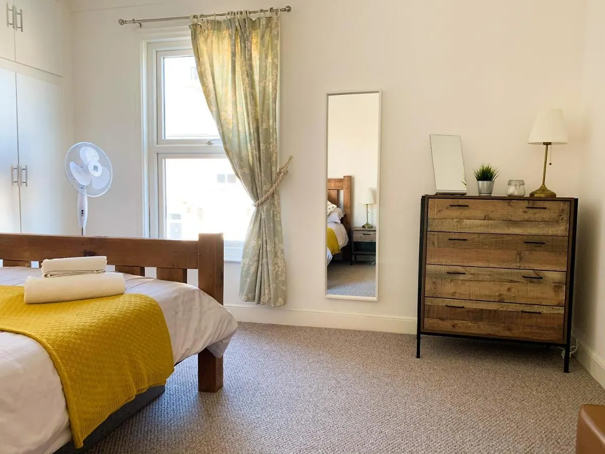 Holiday home Park Crescent Lodge - Quaint Victorian Home With Free Parking York United Kingdom
