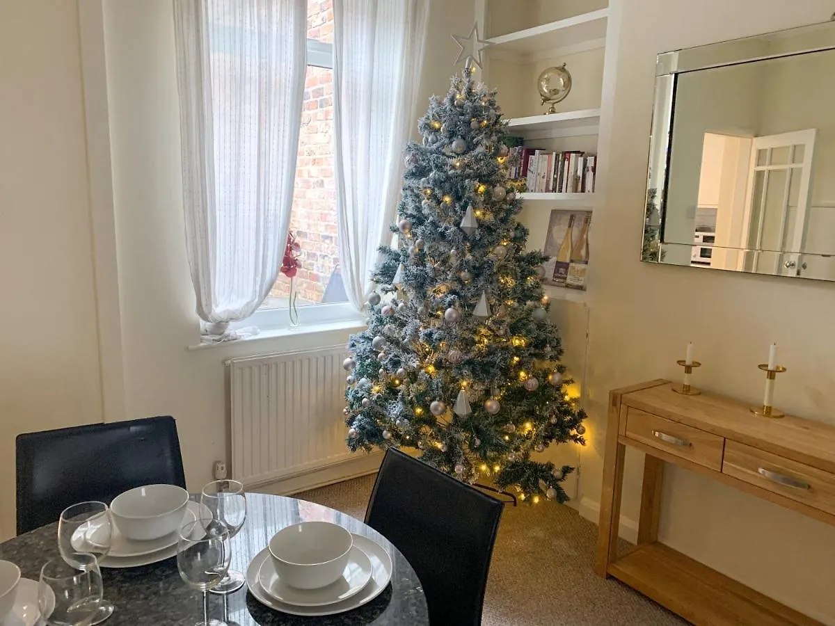 Park Crescent Lodge - Quaint Victorian Home With Free Parking York United Kingdom