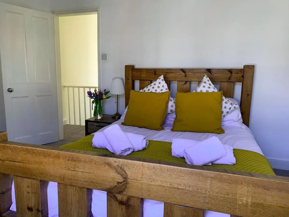 Holiday home Park Crescent Lodge - Quaint Victorian Home With Free Parking York