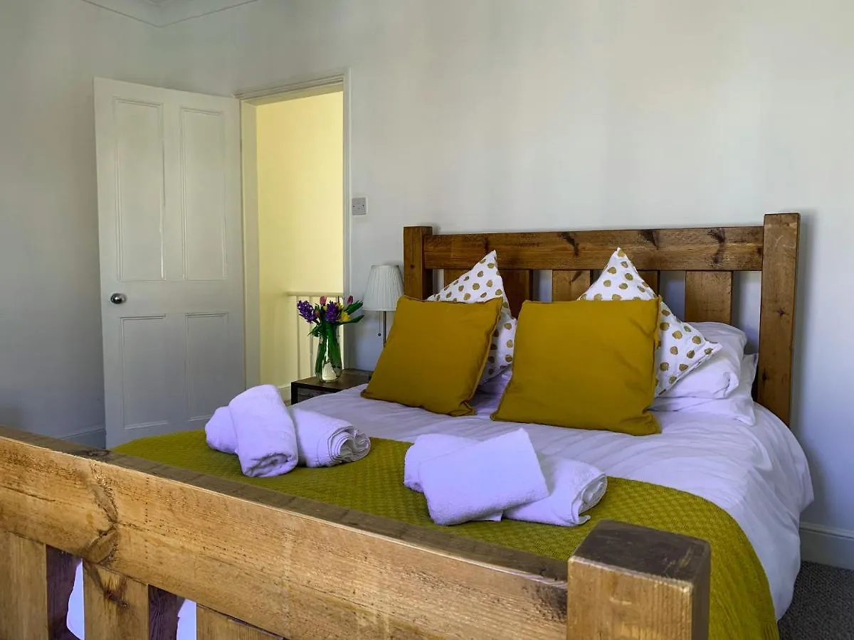 Holiday home Park Crescent Lodge - Quaint Victorian Home With Free Parking York